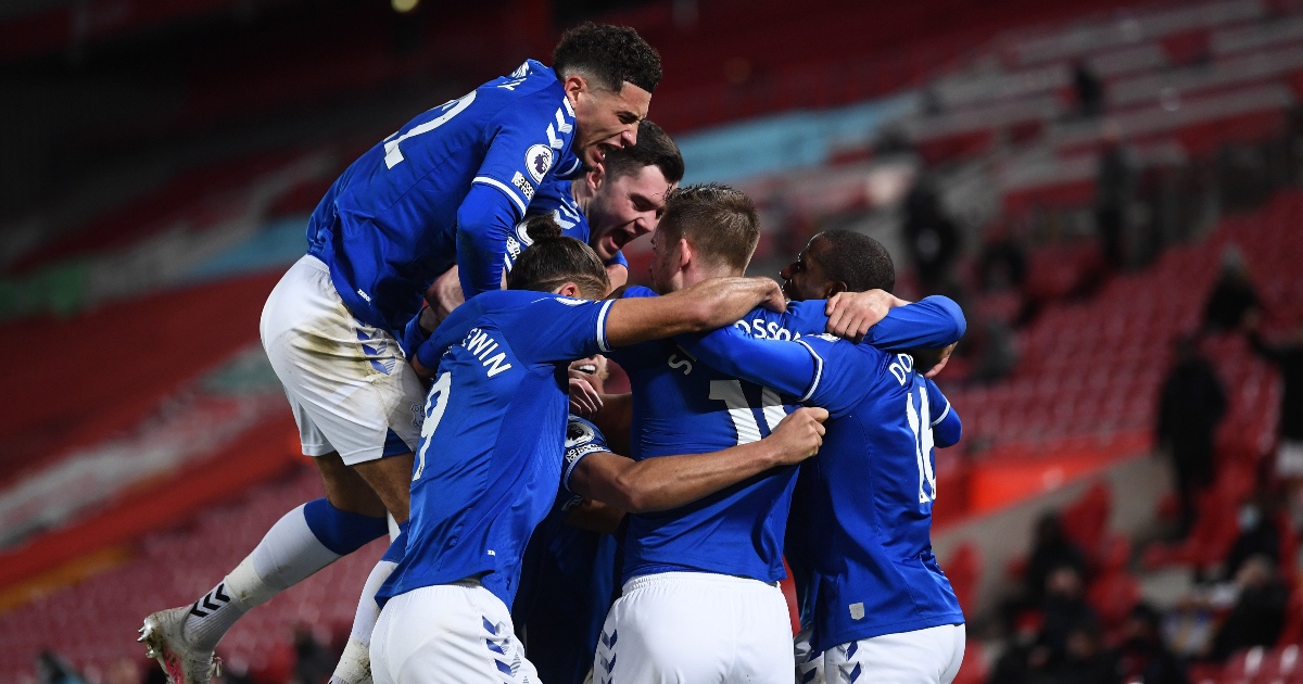 “Everton” 22 illik “Enfild” tilsimini qırdı