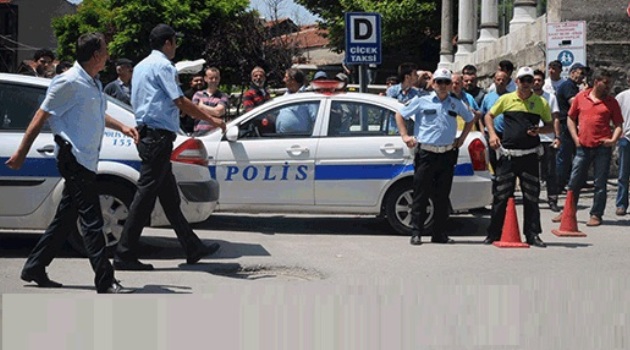 Gürcüstanda parlament qarşısında polislə qarşıdurma