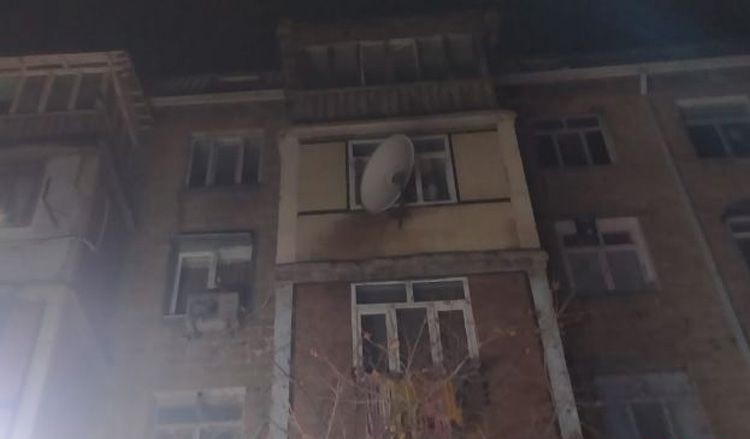 Gəncədə yaşayış binasında yanğın - FOTO