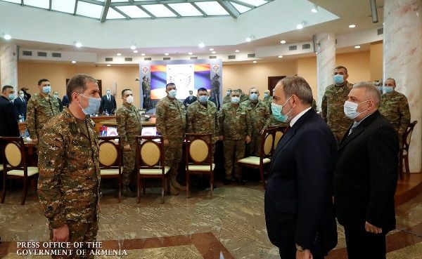 Ermənistan ordusunun Baş Qərargahı Paşinyanın istefasını TƏLƏB EDİR