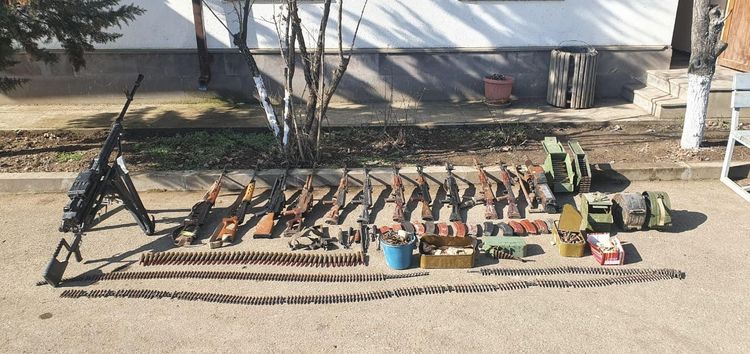 Xocavənddə ermənilərin atıb qaçdığı silah-sursat aşkar edilib