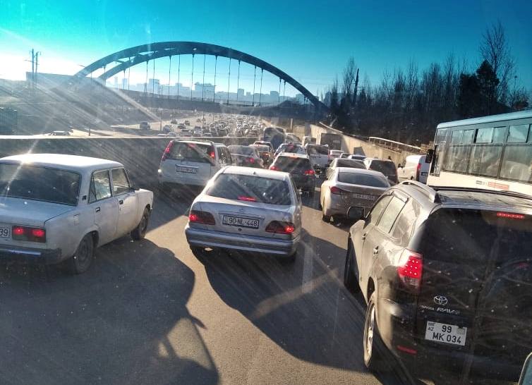 Bakı-Sumqayıt yolunda uzun tıxac -FOTOLAR