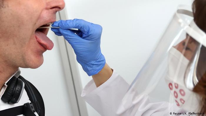 YAP-ın qurultay nümayəndələrindən koronavirus testi götürülür
