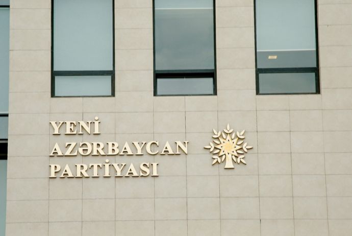 YAP-a birləşən partiya sədri qərarından DANIŞDI