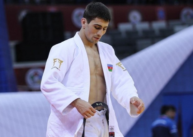 Rüstəm Orucov bürünc medal qazandı