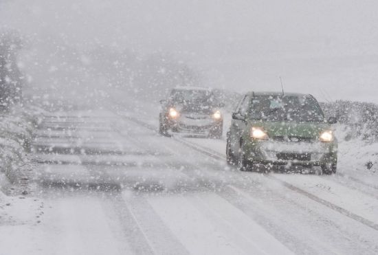 Qarlı hava Xaçmazda 17 kəndi işıqsız qoydu