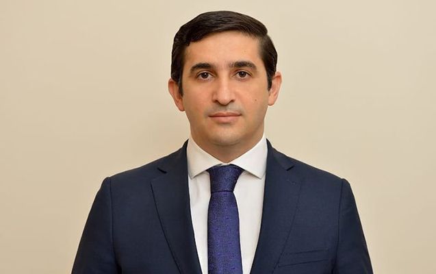 Nazir özünə yeni müşavir təyin edib