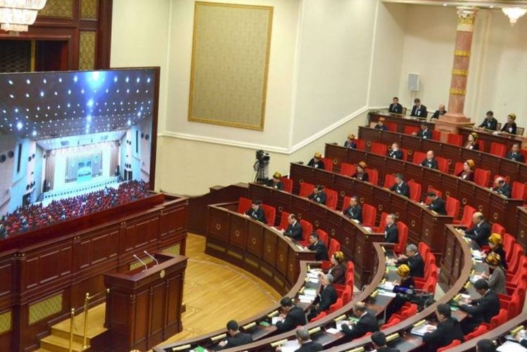 Türkmənistan parlamenti Azərbaycanla “Dostluq”u təsdiqlədi