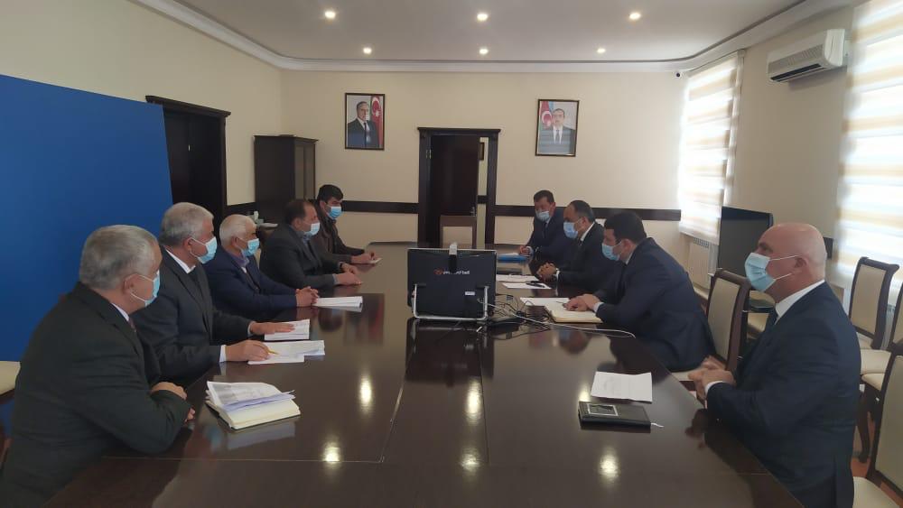 İcra başçısi pambıq qəbulu məntəqələrinin nümayəndələrini qəbul etdi  