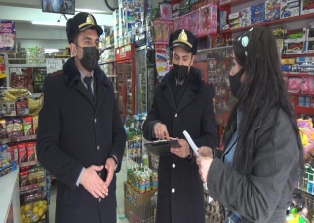 Polis reyd keçirdi - maska taxmayanlar cərimələndi
