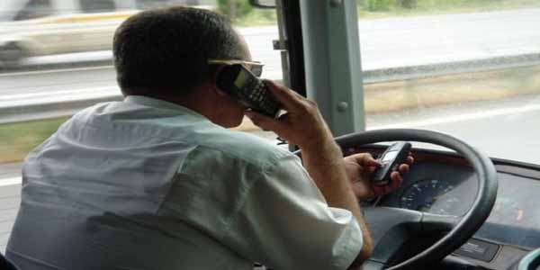 BNA-dən sükan arxasında telefonla danışan avtobus sürücüsünə XƏBƏRDARLIQ