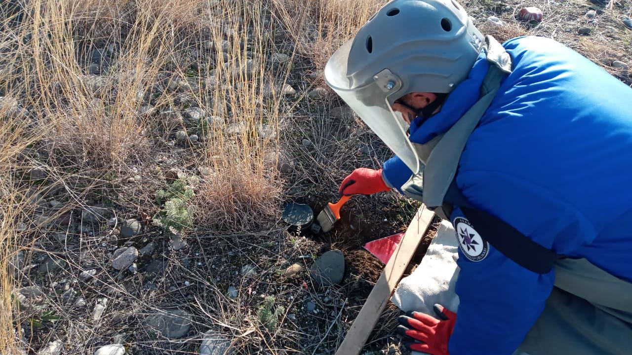 Sentyabrın 27-dən bəri 9500-dən çox mina zərərsizləşdirilib 