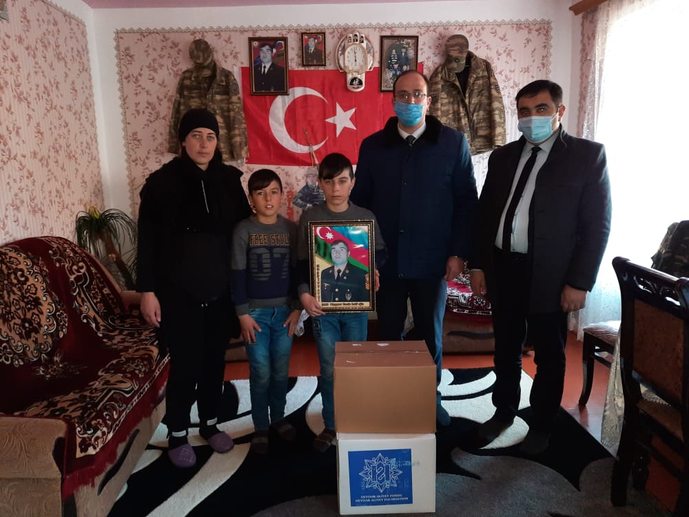 Daşkəsəndə Şəhid ailələrinə bayram sovqatı paylandı