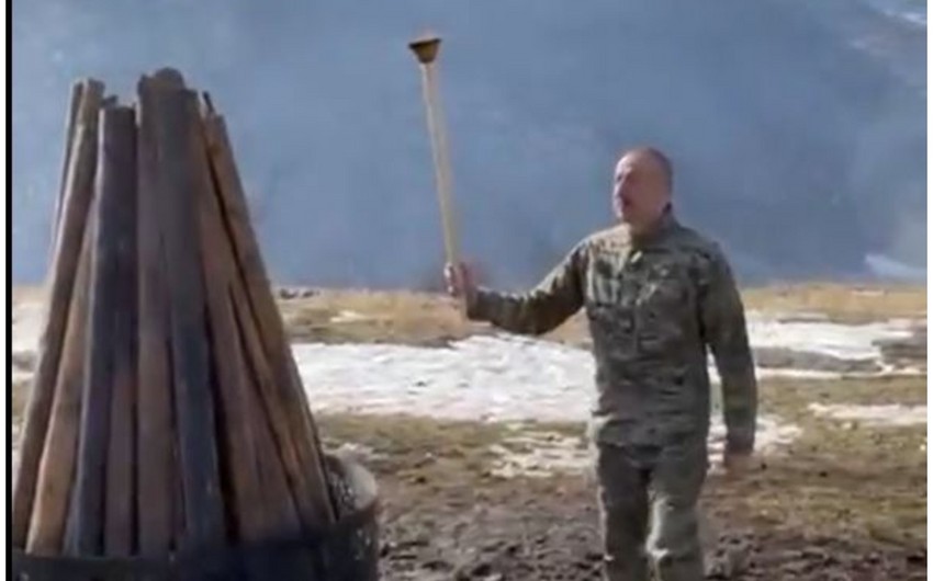 Prezident Cıdır düzündə Novruz tonqalı yandırdı - VİDEO