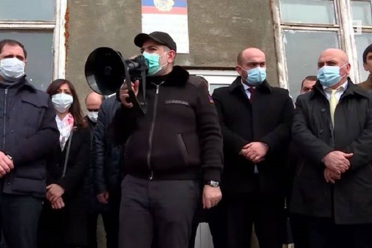 Paşinyan Rusiyadan alınmış qırıcılardan danışdı
