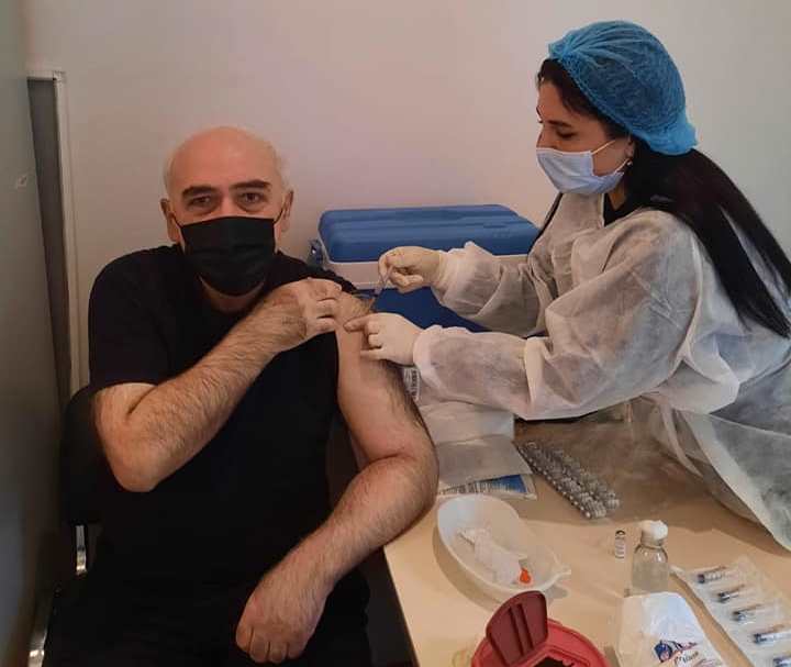 İsa Qəmbərə vaksinin 2-ci dozası vuruldu 