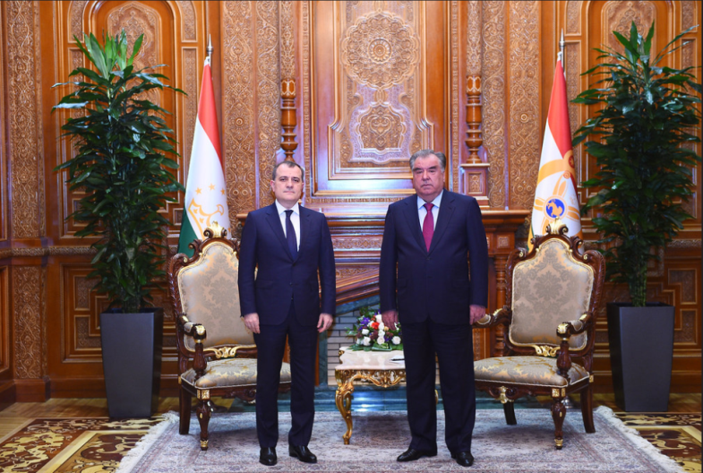Tacik prezident İlham Əliyevi ölkəsinə dəvət etdi