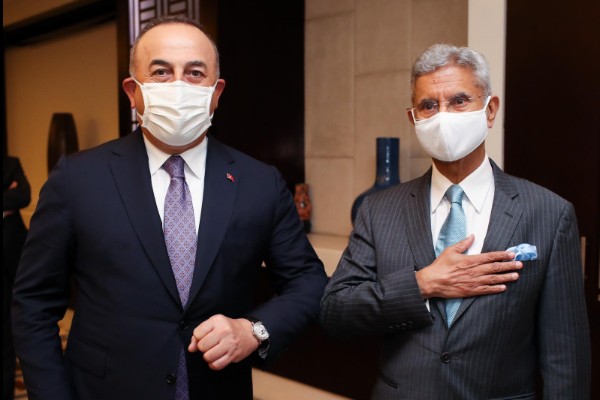 Çavuşoğlu hindistanlı həmkarı ilə GÖRÜŞDÜ