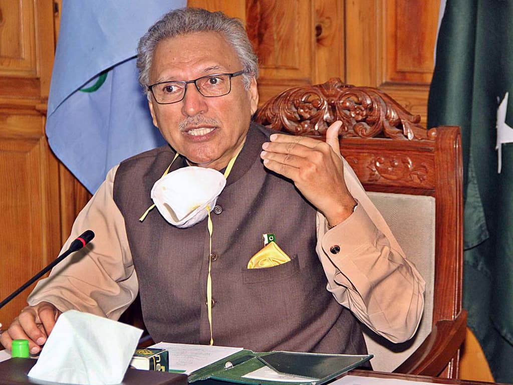 Pakistan prezidenti koronavirusa yoluxdu