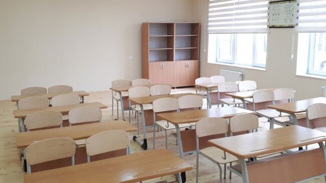 Bakıda daha bir məktəb koronavirusa görə bağlandı