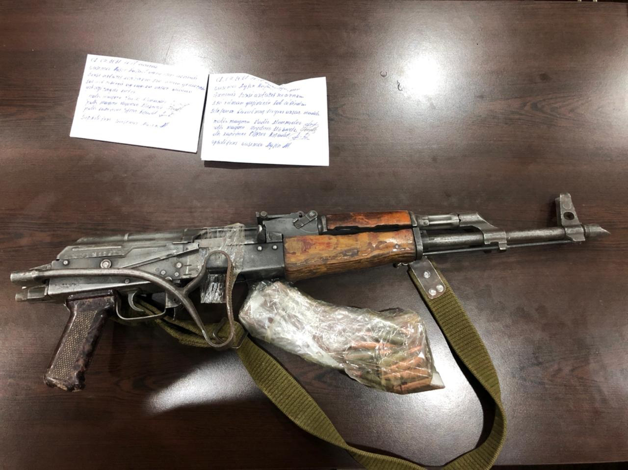 Dəmir yolu stansiyasında avtomatlı şəxs saxlanıldı