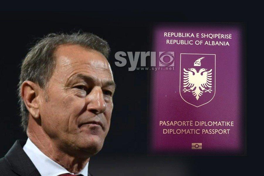 Millimizin baş məşqçisinin diplomatik pasportu ləğv edildi - FOTO