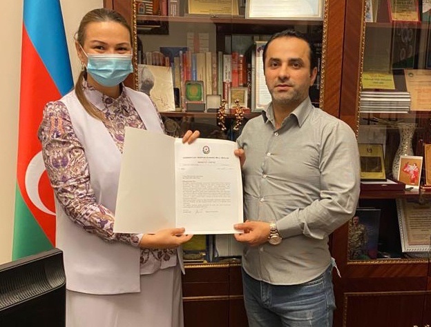 Qənirə Paşayeva Vətən Müharibəsində iştirak etmiş gənc şairlərlə görüşüb