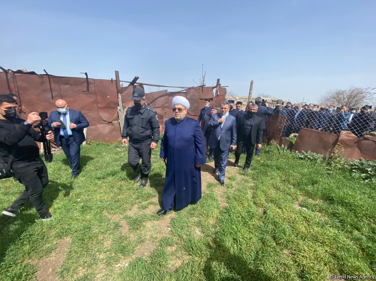 Ağdamda Şeyxin ürəyi ağrıdı