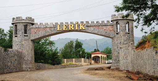 Lerikdə evləri qəzalı vəziyyətə düşən sakinlərə çadırlar quruldu