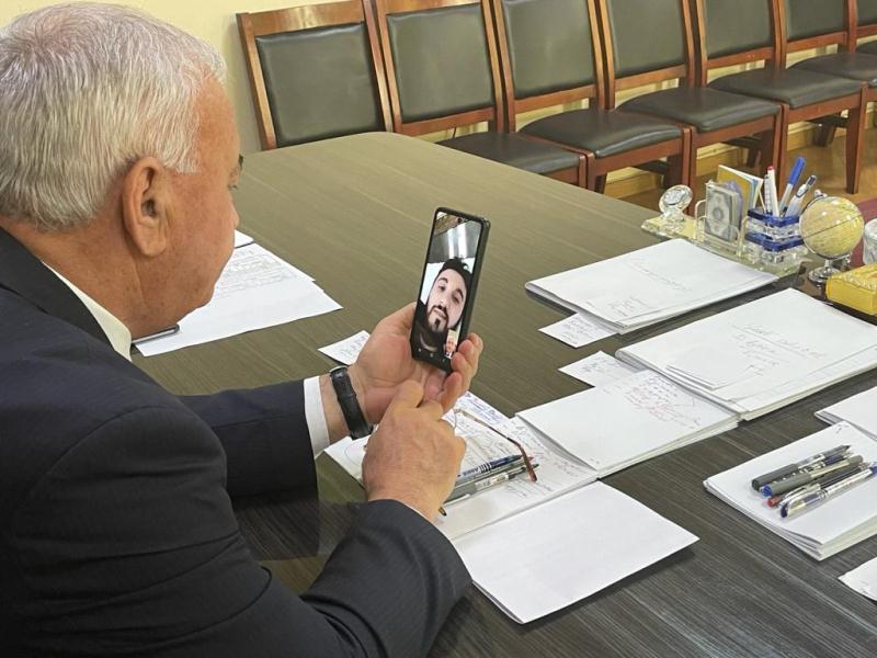 İcra başçısı Türkiyəyə müalicəyə göndərilmiş qazilərlə danışdı