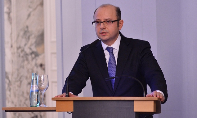 Nazir dənizdə külək enerjisindən istifadəni müzakirə etdi
