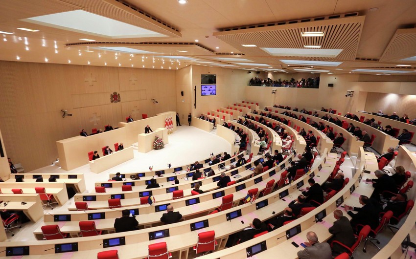 Qarabağ məsələsi Gürcüstan parlamentində