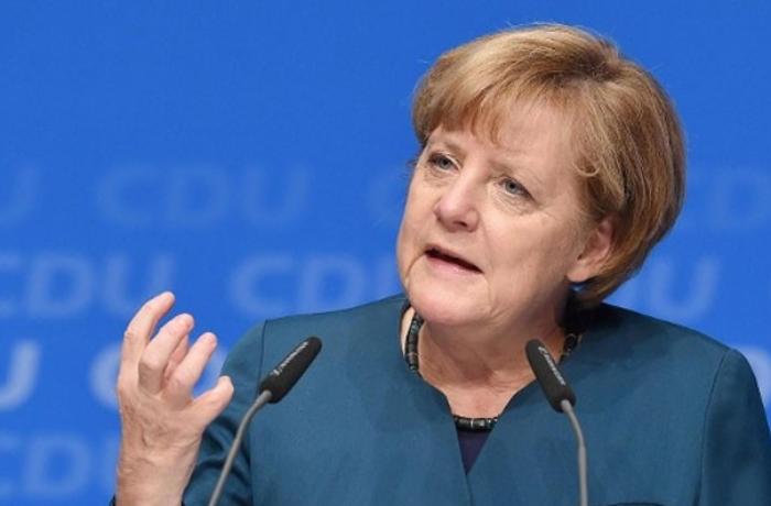 Angela Merkel bu vaksinlə PEYVƏND OLUNDU