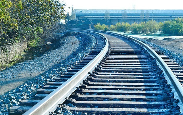 Bakıda gənc oğlanı qatarın vurması ilə bağlı cinayət işi açıldı
