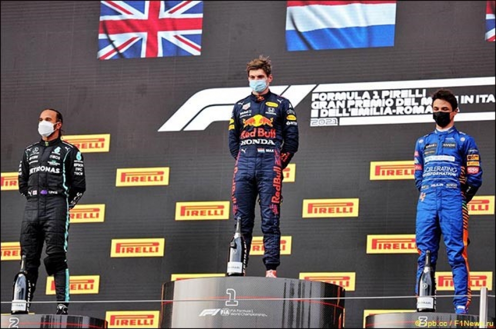 Ferstappen Formula 1-də birinci oldu