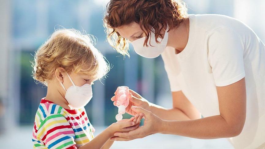 Azərbaycanda koronavirusa yoluxan uşaqlar -  Pediatr risklərdən DANIŞDI