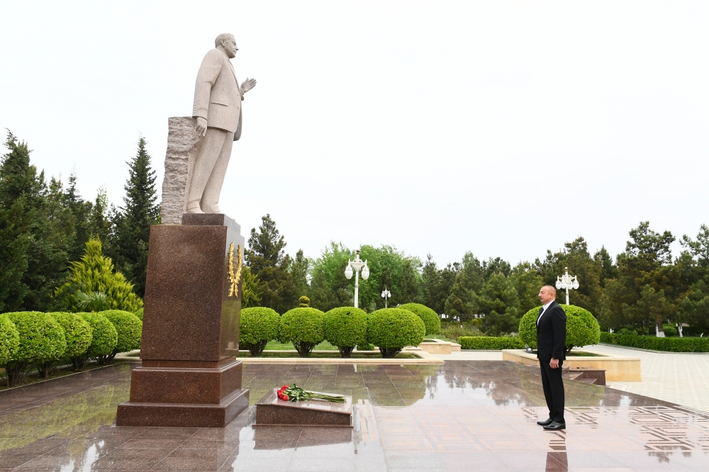 Prezident Hacıqabulda səfərdədir