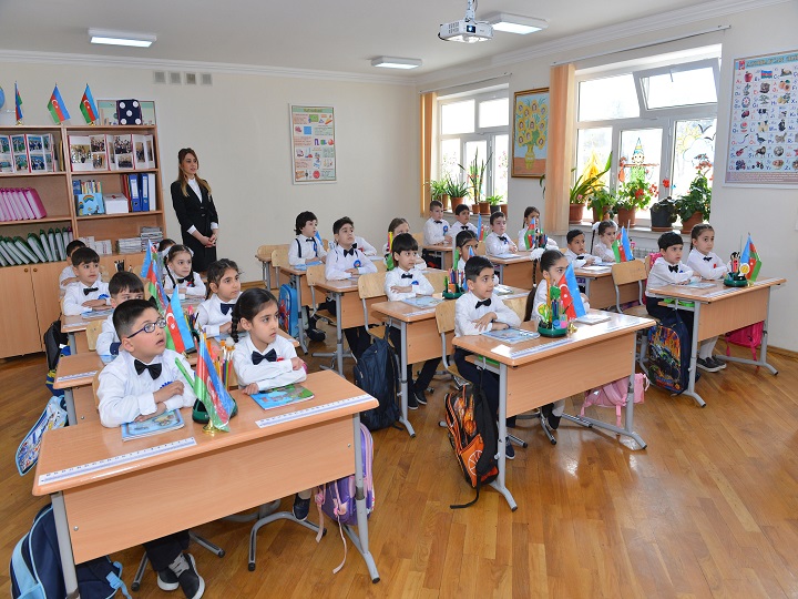 Sabahdan birinci siniflərə şagird qəbulu başlayır