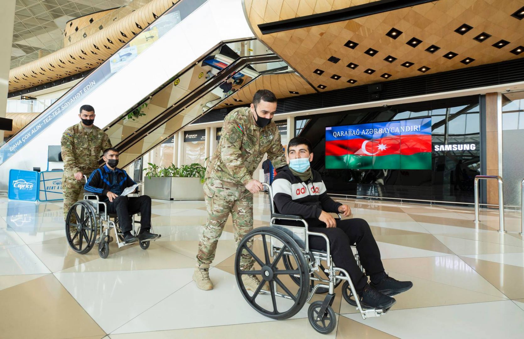 Ağır yaralanan daha 13 qazi Türkiyəyə göndərilib - FOTO