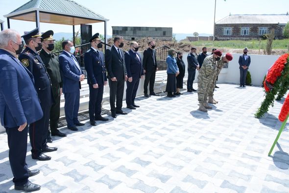 Kəlbəcər şəhidlərinin xatirəsinə inşa edilən abidə kompleksinin açılışı olub - FOTO
