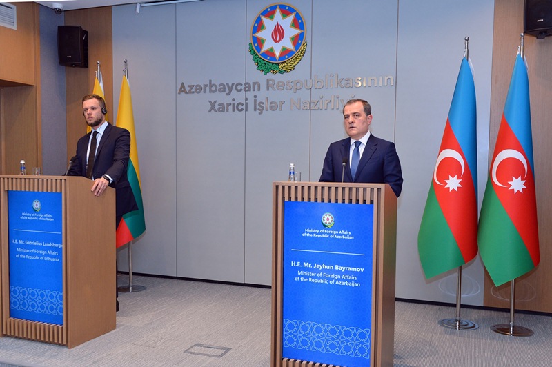 Ceyhun Bayramov litvalı nazirə Qarabağdakı vəziyyətdən danışdı 