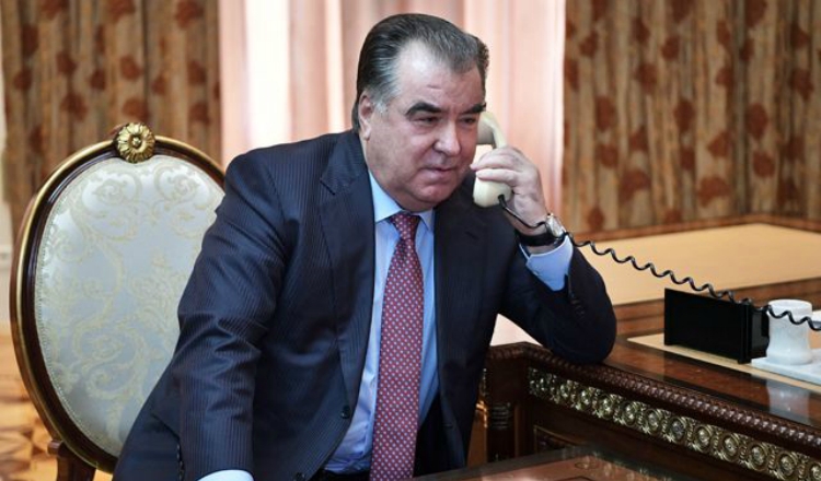 Qırğızıstan və Tacikistan prezidentləri zəngləşdi