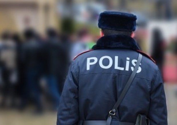 Polislərin üzərinə maşın sürən şəxs həbs edildi