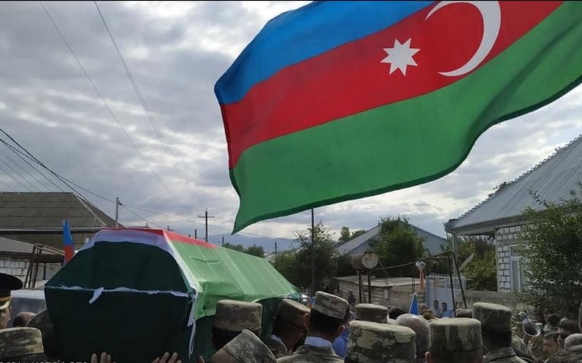 Şəhid zabitimiz dəfn olunub - FOTO