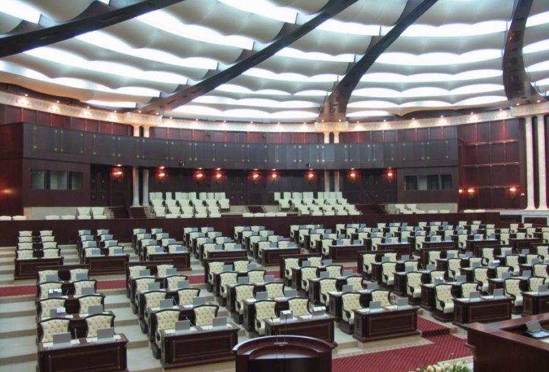 Deputatlar bu gün 11 məsələyə görə TOPLAŞIRLAR