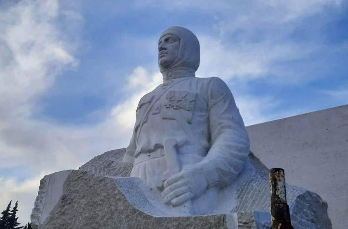 Erməni faşistin Xocavənddəki heykəli 9 mayadək söküləcək?...