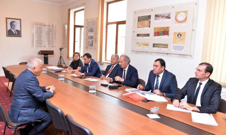 Direktorların işə qəbulu üzrə müsahibələr 4 mərhələdə keçiriləcək