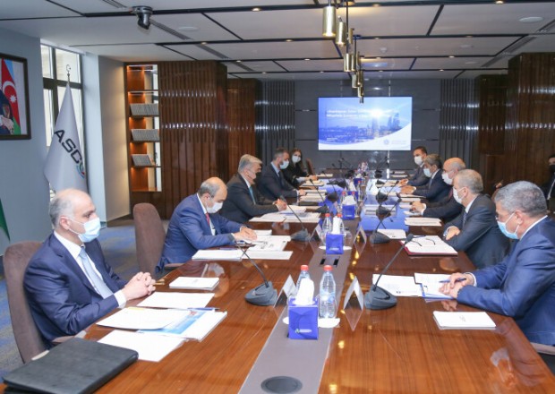 Samir Şərifov Müşahidə Şurasının üzvlərini topladı