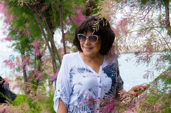 Flora Kərimova illər sonra Şuşadakı məhəllələrində - VİDEO