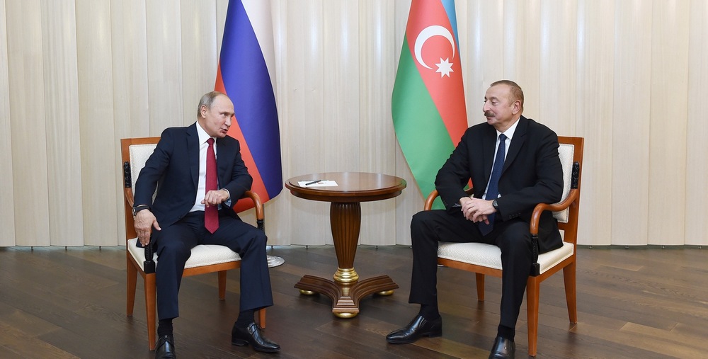 İlham Əliyevlə Putin Qarabağ ətrafında vəziyyəti müzakirə etdi